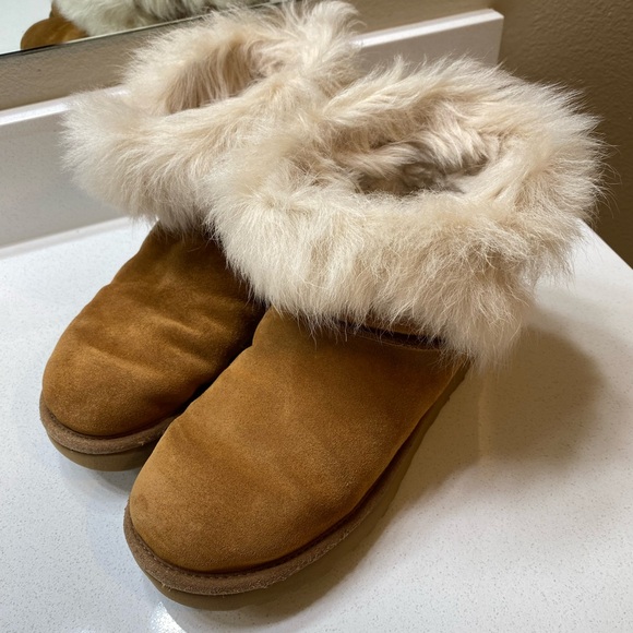 UGG Brown Ankle Boots with Fur Trim - Picture 3 of 4